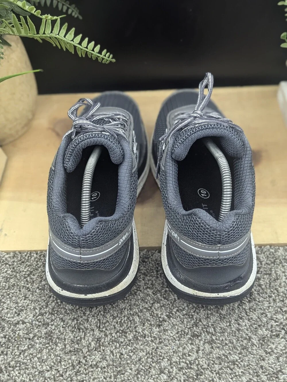 Gravity Defyer Mighty Walk Mens Size 10 Gray Athletic Running Shoes Sneakers